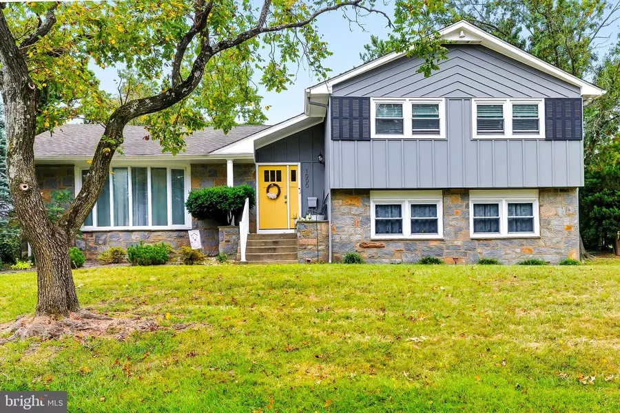 1000 ROUMFORT AVE, Cherry Hill, NJ 08034