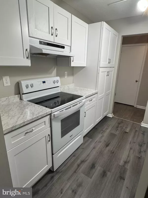 Gaithersburg, MD 20877,8 RUSSELL AVE #209