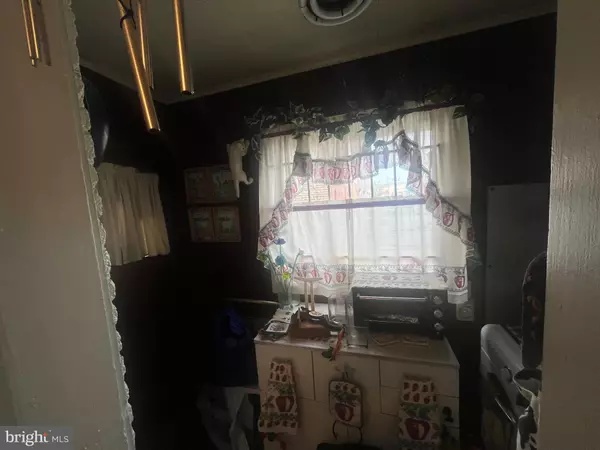 Philadelphia, PA 19139,5633 SANSOM ST