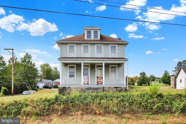 2040 WINDSOR RD, Windsor, PA 17366