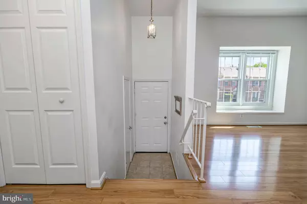 Fairfax, VA 22032,10444 MALONE CT