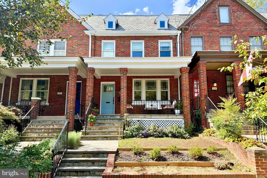 2448 39TH ST NW, Washington, DC 20007