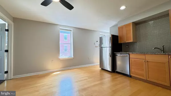 Philadelphia, PA 19146,2400-00 CATHARINE ST #2