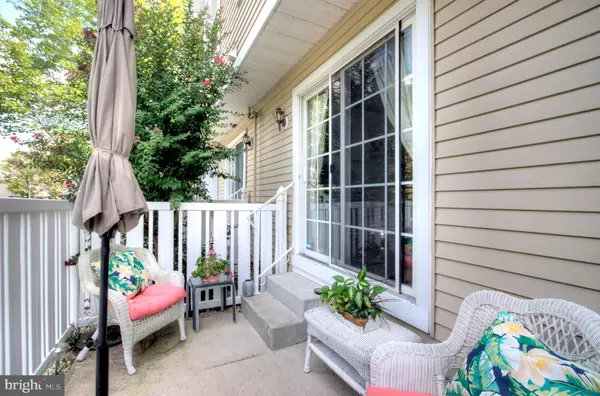 Sicklerville, NJ 08081,1002 TANGLEWOOD DR