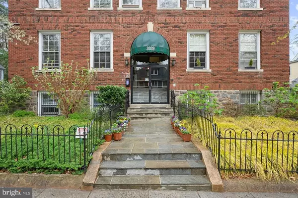 3039 MACOMB ST NW #3A, Washington, DC 20008