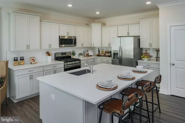 White Plains, MD 20695,10171 SHENANDOAH LN