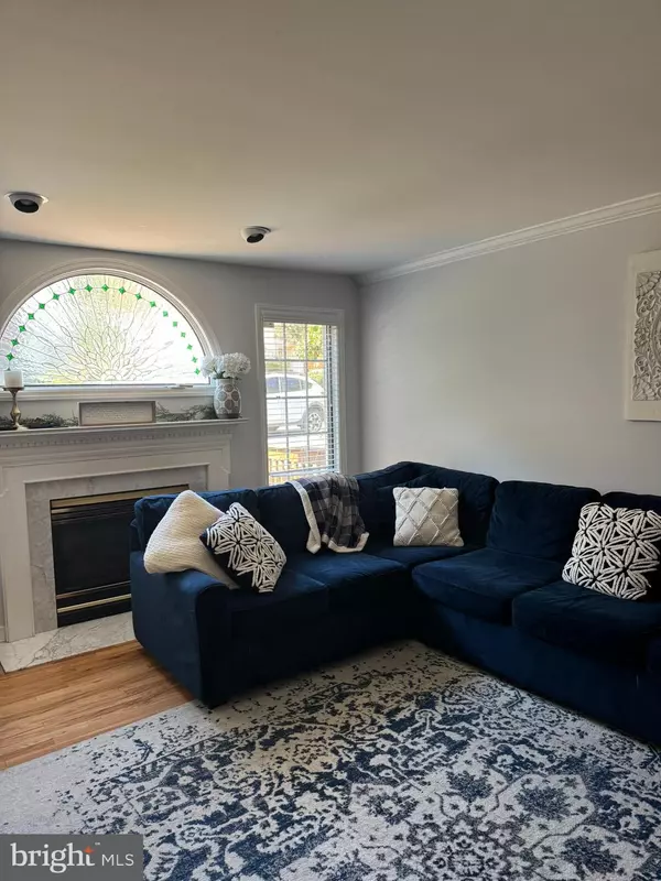 Media, PA 19063,295 PARK PL