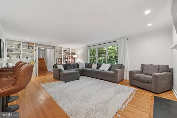 Wayne, PA 19087,103 DEEPDALE RD