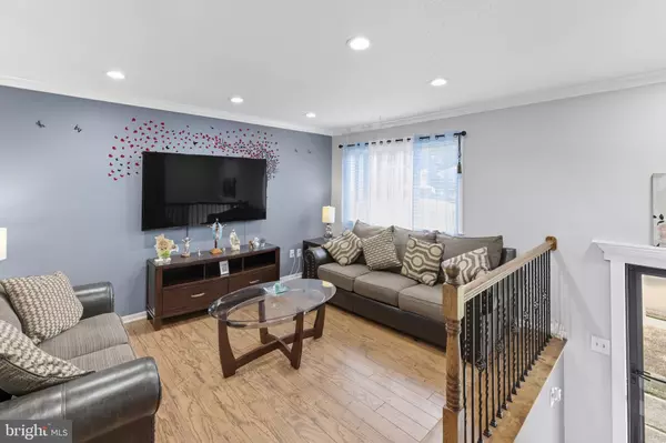 Woodbridge, VA 22193,14010 MAPLEDALE AVE