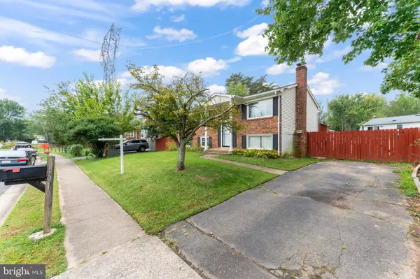 Woodbridge, VA 22193,14010 MAPLEDALE AVE