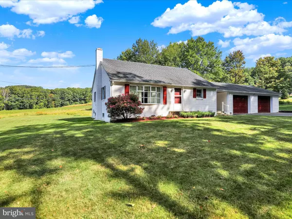 Alburtis, PA 18011,151 DOGWOOD DR