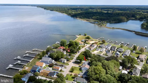 Grasonville, MD 21638,805 CHESTER RIVER DR