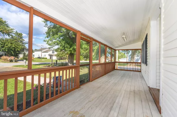 Grasonville, MD 21638,805 CHESTER RIVER DR