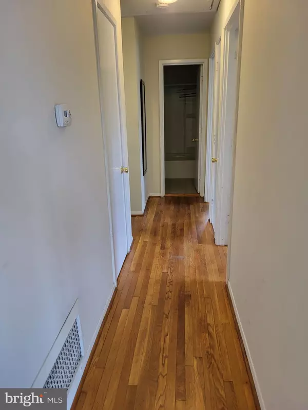 Falls Church, VA 22043,7707 LUNCEFORD LN