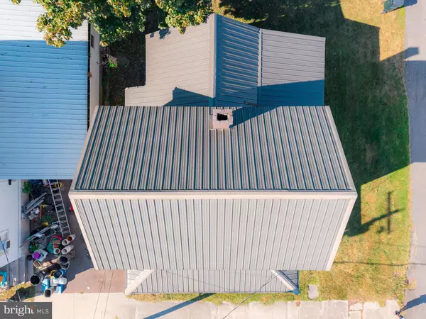 Hyndman, PA 15545,127 MARKET ST