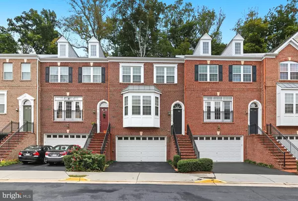 20218 CENTER BROOK SQ, Sterling, VA 20165