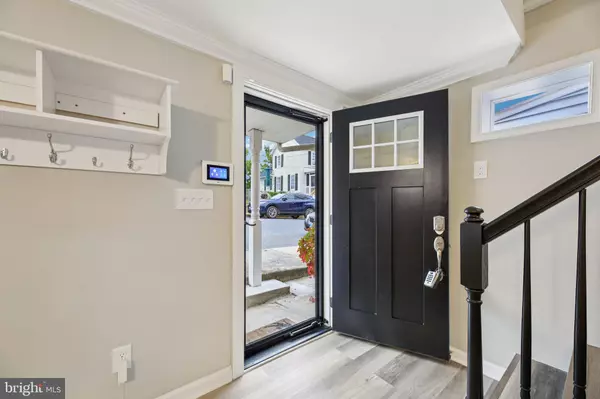 Brunswick, MD 21716,16 E C ST