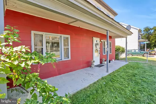 Lykens, PA 17048,211 OAK ST
