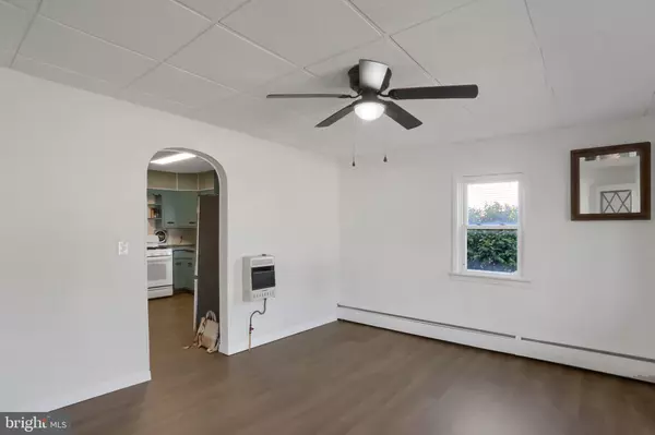 Lykens, PA 17048,211 OAK ST