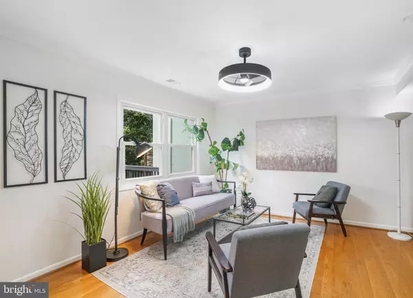 Springfield, VA 22153,8006 NORTHUMBERLAND RD