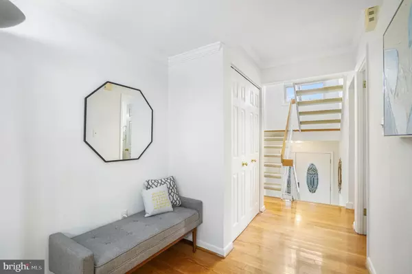 Springfield, VA 22153,8006 NORTHUMBERLAND RD