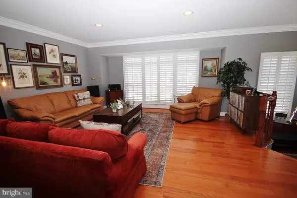 Alexandria, VA 22310,3335 WILTON CREST CT