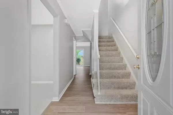 Sterling, VA 20164,801 S CONCORD CT