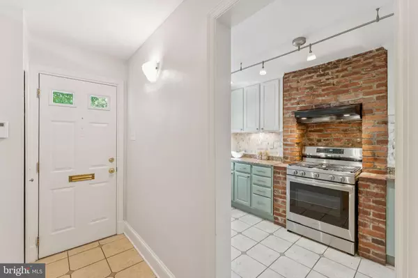 Washington, DC 20003,818 INDEPENDENCE AVE SE