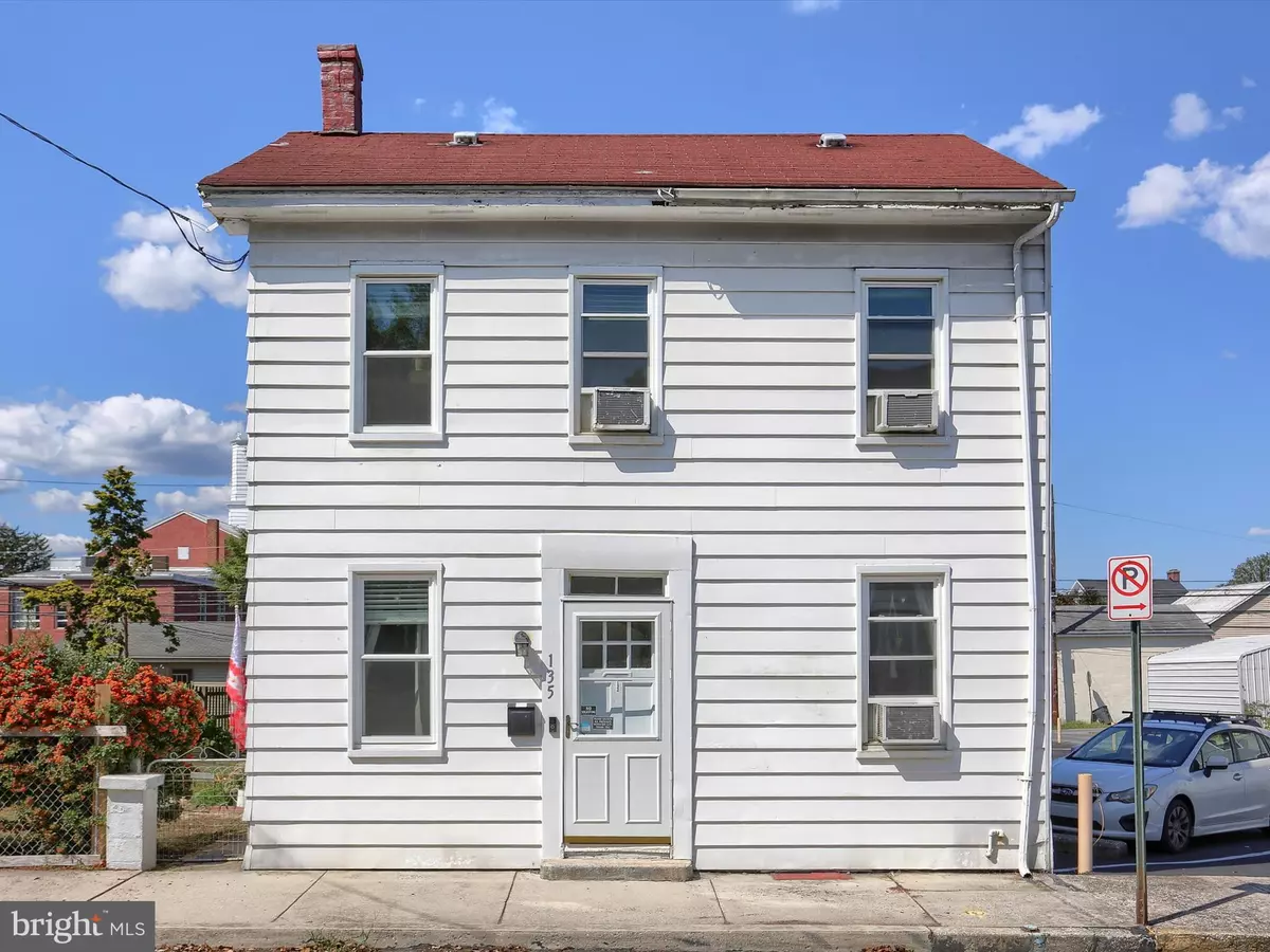Mechanicsburg, PA 17055,135 E LOCUST STREET