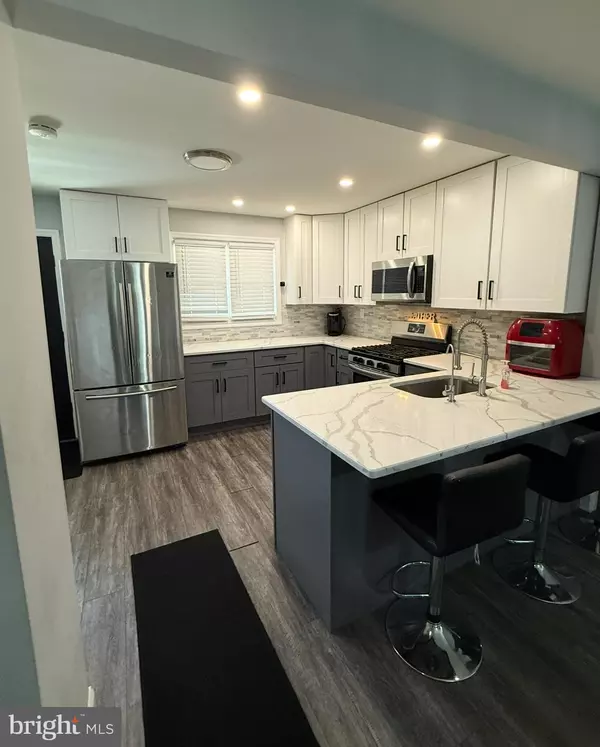 West Deptford, NJ 08086,10 KENNEDY CT