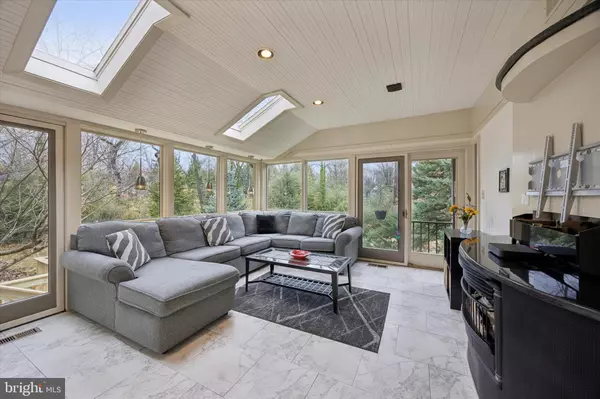 King Of Prussia, PA 19406,744 SCHOOL LINE DR