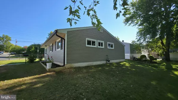 Manassas Park, VA 20111,185 CABBEL DR