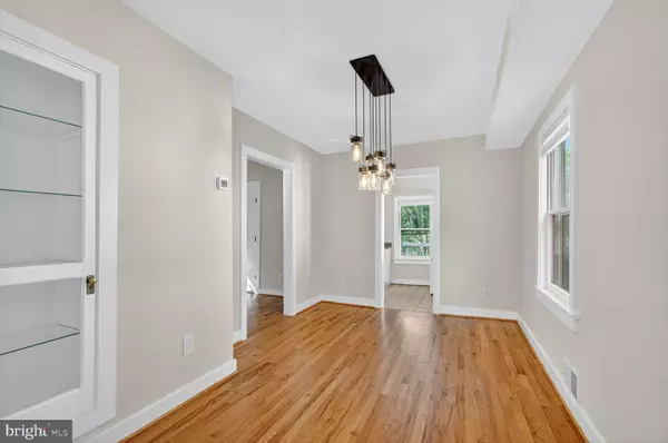 Arlington, VA 22207,3629 22ND ST N