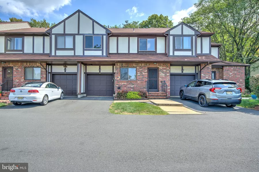 14 HASTINGS, Ewing, NJ 08628