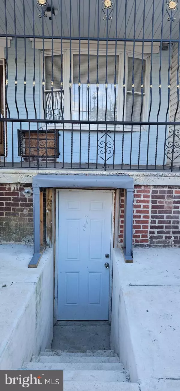 Philadelphia, PA 19120,246 W DUNCANNON AVE