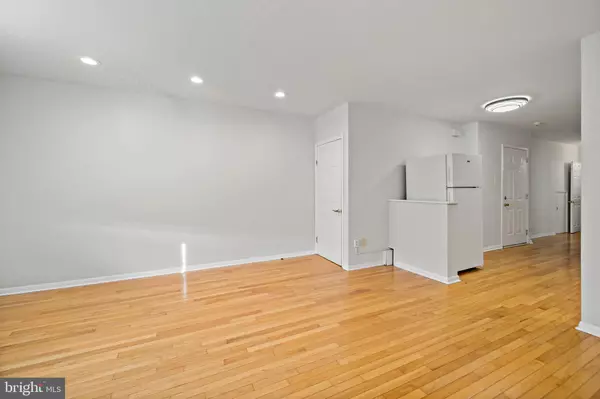 Philadelphia, PA 19148,1117 W MOYAMENSING AVE #2ND FL