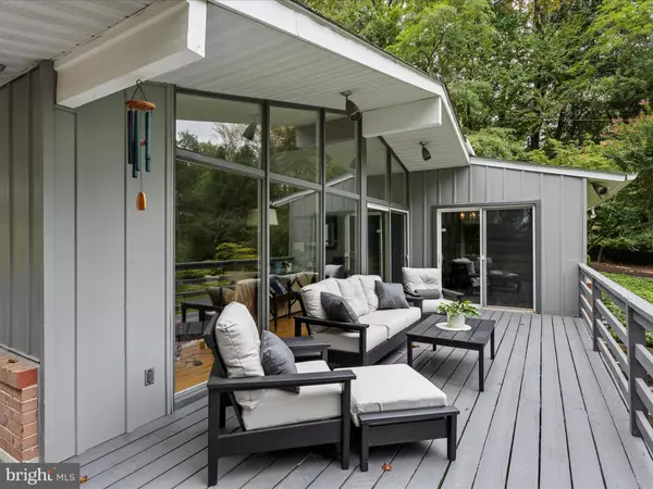 Pikesville, MD 21208,2511 OLD COURT RD