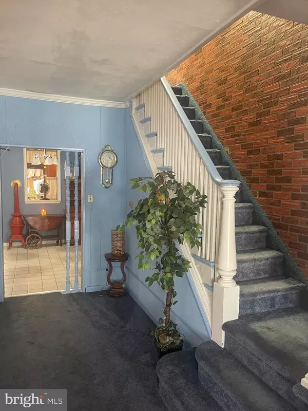 Philadelphia, PA 19148,2411 S 4TH ST