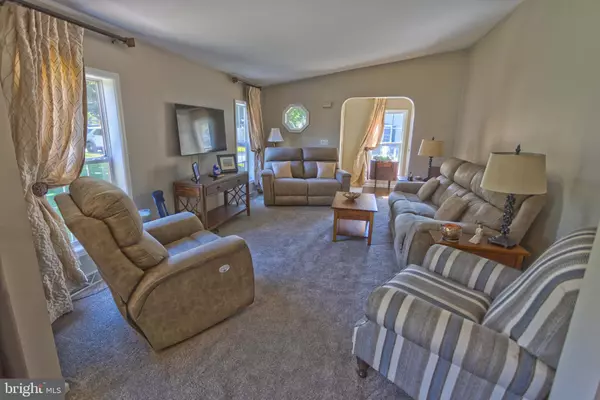 Royersford, PA 19468,609 VILLAGE WAY