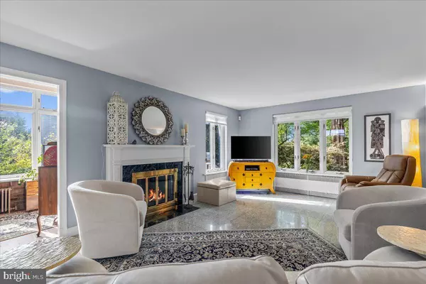 Arlington, VA 22202,2630 S LYNN ST