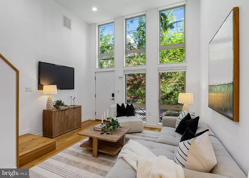 2930 W MASTER ST, Philadelphia, PA 19121