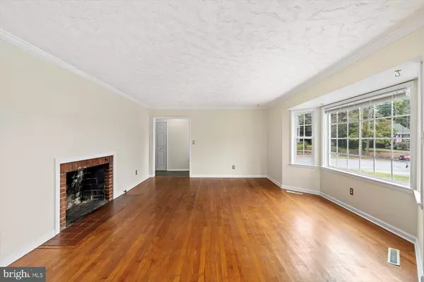 Orange, VA 22960,391 PIEDMONT ST