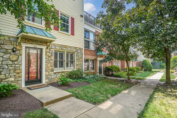 88 N BEDFORD ST #88C, Arlington, VA 22201