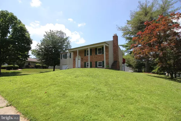 Willingboro, NJ 08046,2 TWIG LN