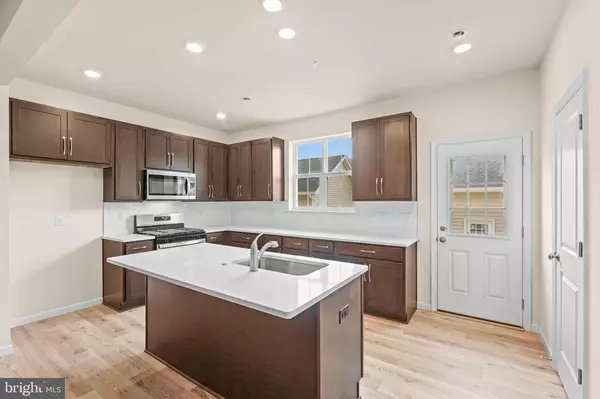 54 N 8TH ST #HOMESITE B27, Perkasie, PA 18944