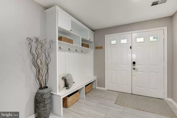 Falls Church, VA 22043,2157 KINGS MILL CT