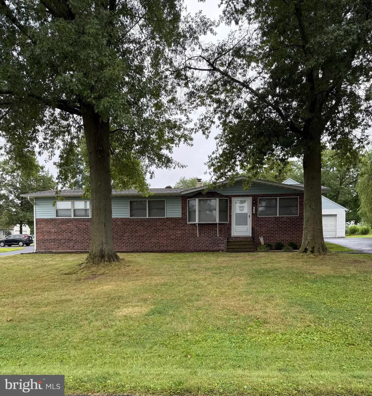 Telford, PA 18969,270 TELFORD PIKE