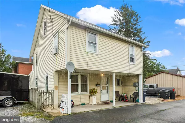 Cleona, PA 17042,27 N CENTER ST