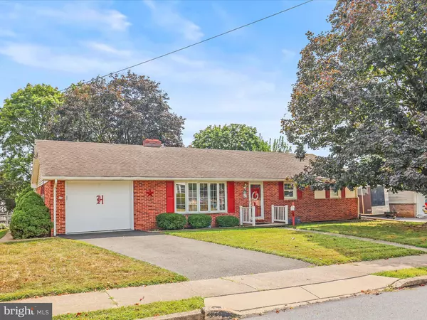 452 FITZPATRICK LN, York, PA 17406