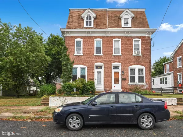 Pottstown, PA 19464,941 QUEEN ST